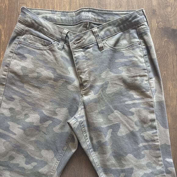 Women’s Ana Size 8 Skinny Camo Pants Size 8 - Picture 4 of 8
